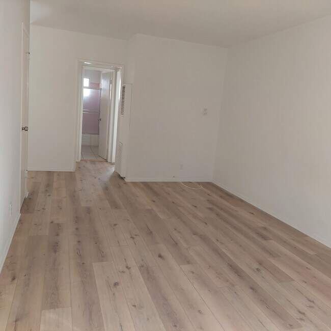 Foto del edificio - 3820 Frances Ave