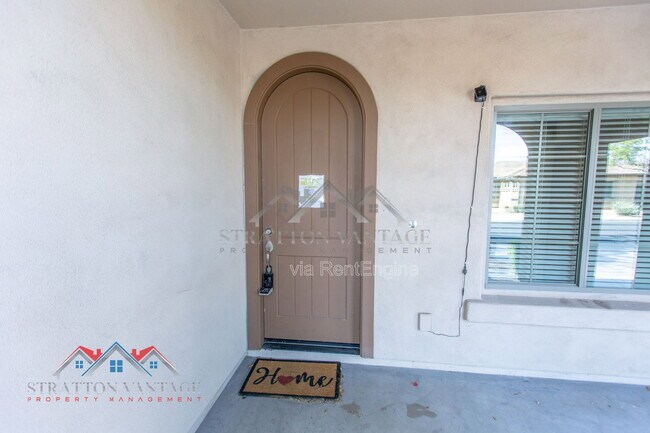 Building Photo - 1532 E Apollo Rd