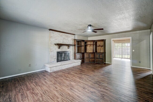 Foto del edificio - Updated 3-bedroom, 2-bath home in SE Edmond