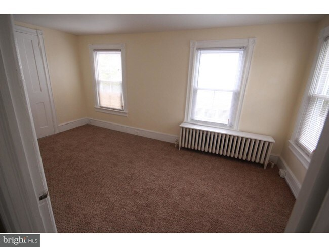 Building Photo - 3520 Nottingham Way