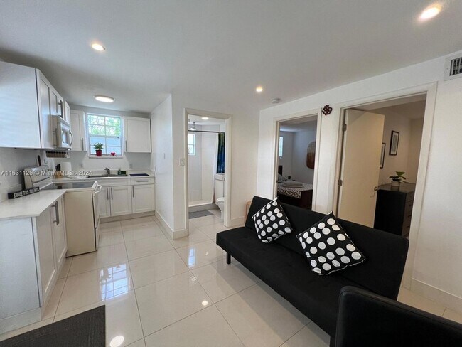 Foto del edificio - 227 NW 34th St