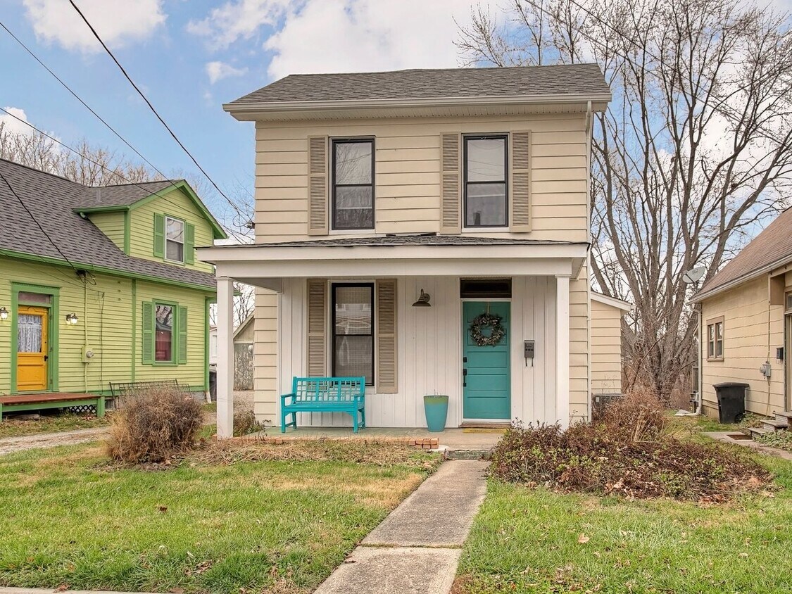 Primary Photo - 2 Bedroom Single Family Home in Cincinnati