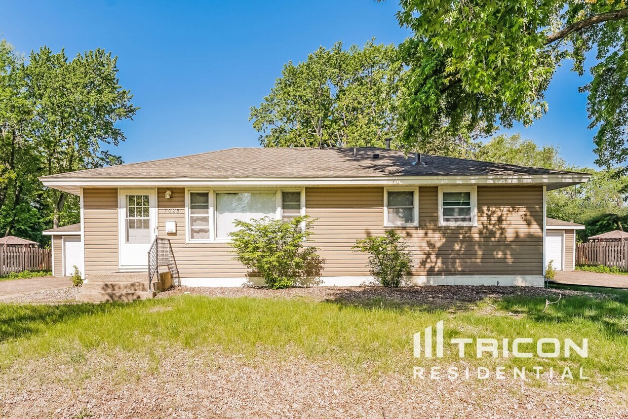 Foto principal - 7025 Drew Ave N