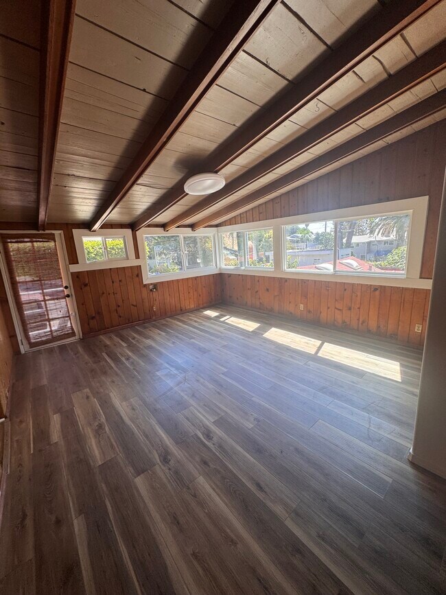 Sala de estar - 3927 Las Flores Canyon Rd