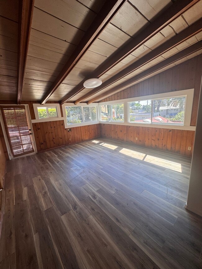 Living room - 3927 Las Flores Canyon Rd