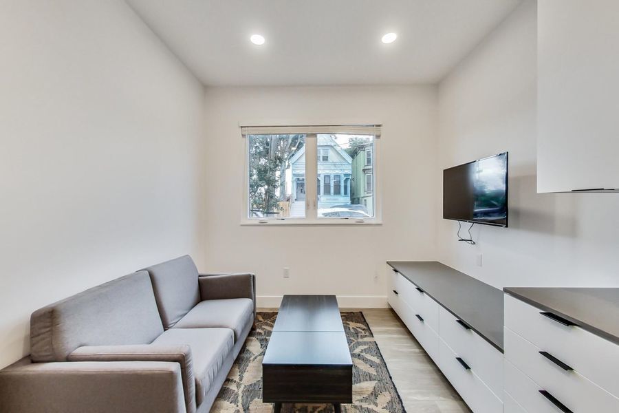 Primary Photo - Artthaus Mandela: New Luxury Apartments! 2...