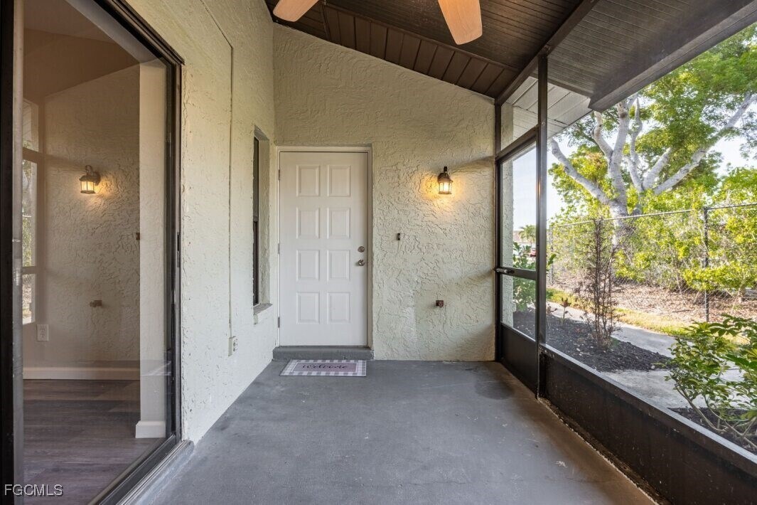 Building Photo - 5113 SW 15th Pl