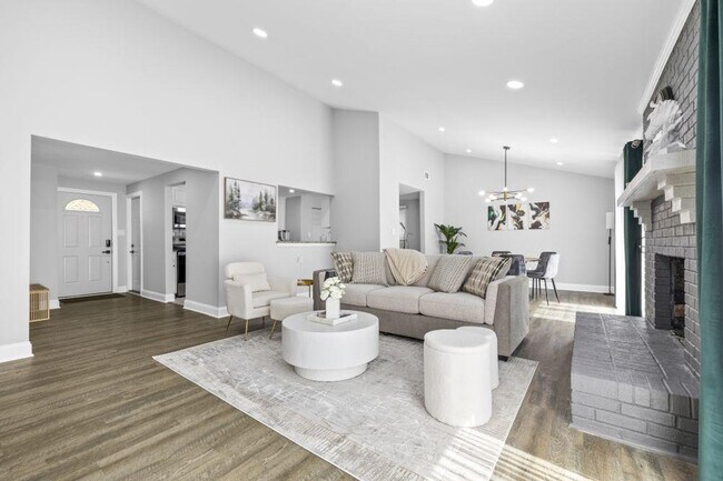 Foto del edificio - 7335 Quail Ridge Dr