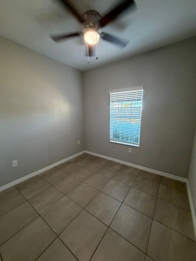 Photo - 523 NE 24th Ave Townhome