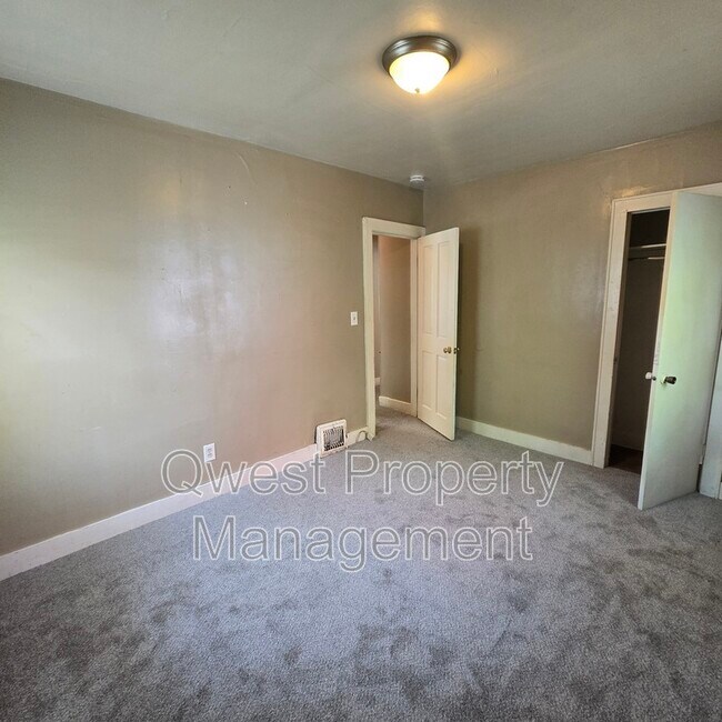 Foto del edificio - 626 Oakdale St SE