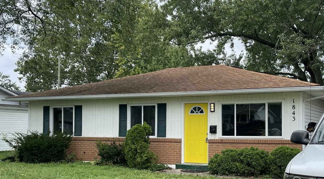 Foto principal - 1843 Fleming Rd