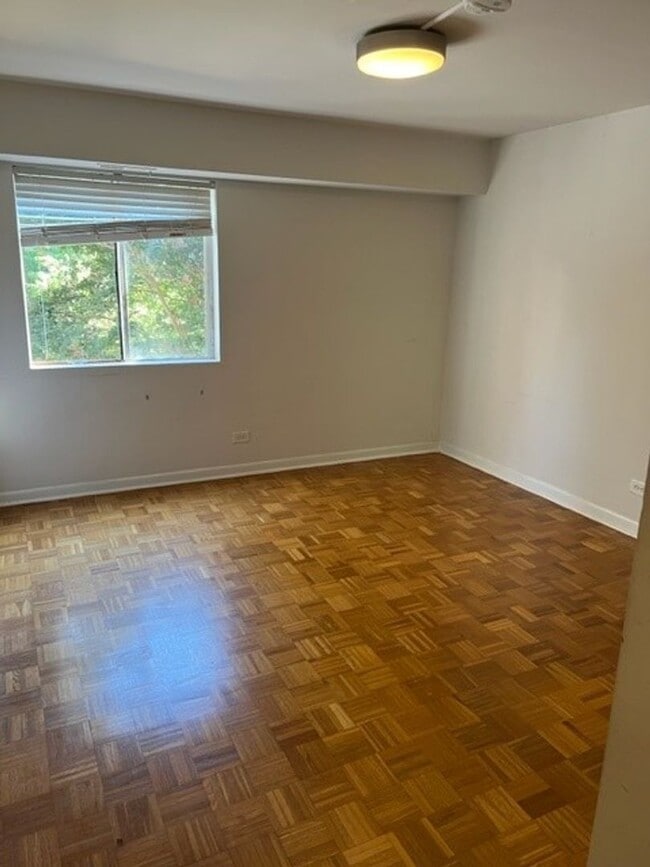 Building Photo - 1 BR, 1 Bath apartment.