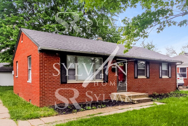 Photo - Carve Out a Great Life Here! House