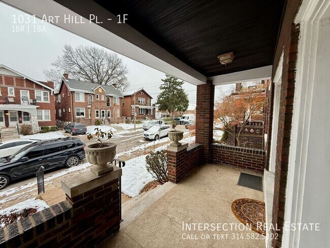 Foto del edificio - 1031 Art Hill Pl