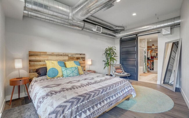 Foto del edificio - 3198 Blake St