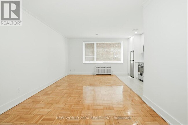 Building Photo - 49 Glen Elm Ave