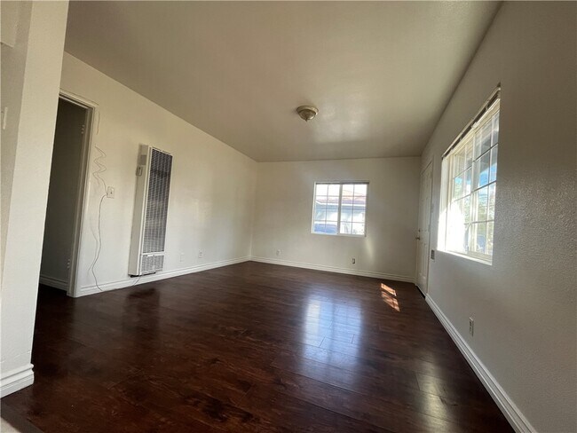 Building Photo - 3855 Locust St