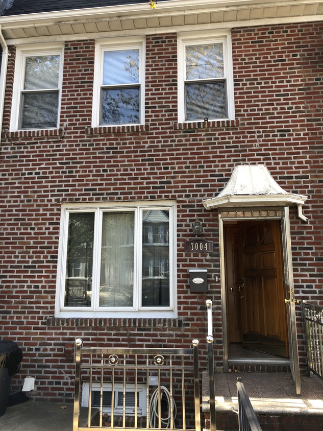 Foto principal - 7004 Colonial Rd