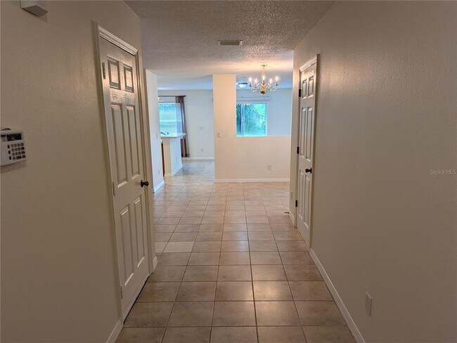Building Photo - 4522 Winding River Way