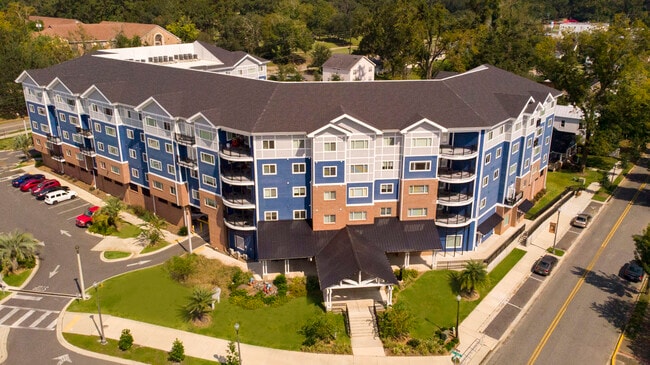 Building Photo - Casanas Village At Frenchtown Square