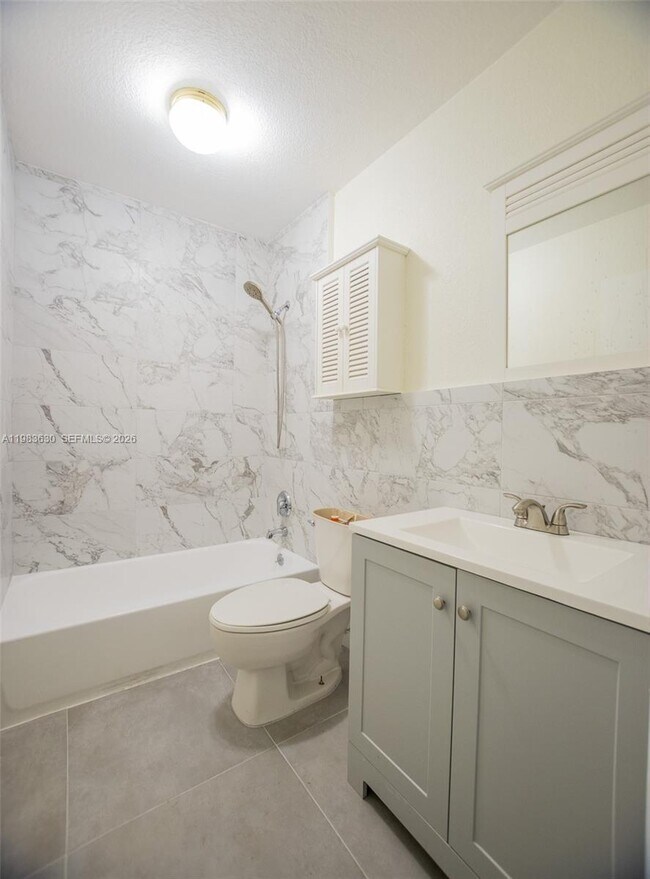 Foto del edificio - 4803 NW 9th Dr