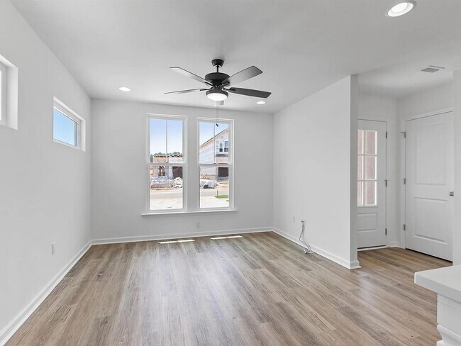 Foto del edificio - 3675 Meadow Vista Ln.