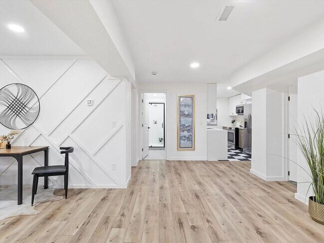 Foto del edificio - 2400 E 13th Ave