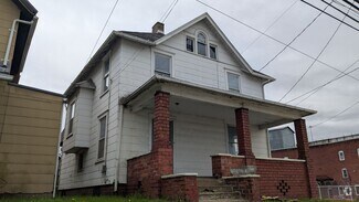 Building Photo - 716 Navarre Rd SW