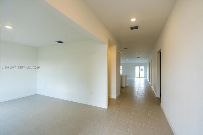Foto del edificio - 17431 286th St