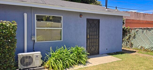 Front Door - 4427 4th Ave