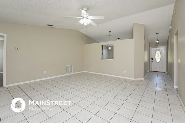 Building Photo - 362 Emerson Dr NW