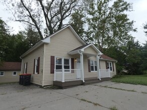 Building Photo - 1615 S Jefferson St