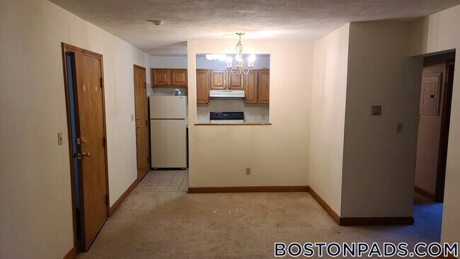 Building Photo - 280 Grove St