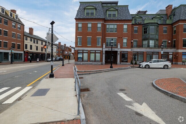 67 State St. Portsmouth - Parkside