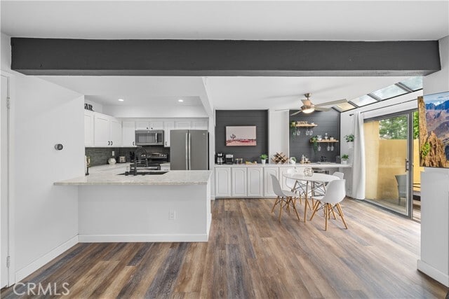 Building Photo - 25712 Le Parc