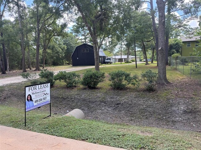Foto del edificio - 12305 Pine Oak Dr