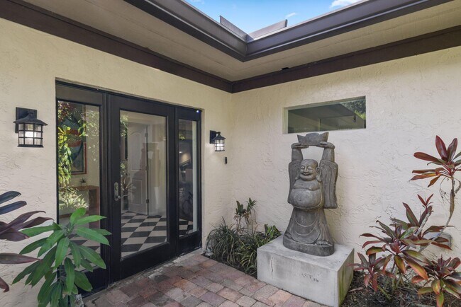 Building Photo - 2835 Polo Island Dr