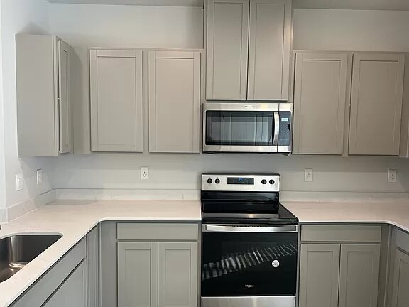 Foto del edificio - 279 Carr Ln