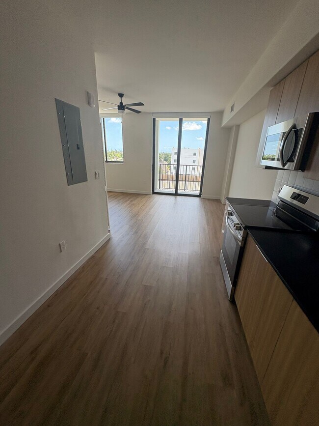 Foto del edificio - 910 E 27th St