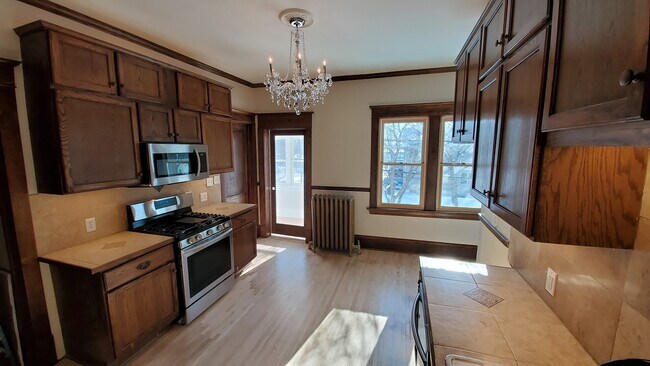 Foto del edificio - 1400 Girard Ave N