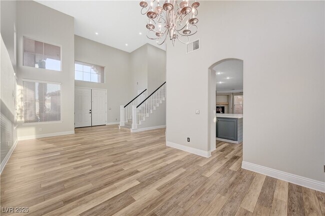 Foto del edificio - 1367 Cadence St