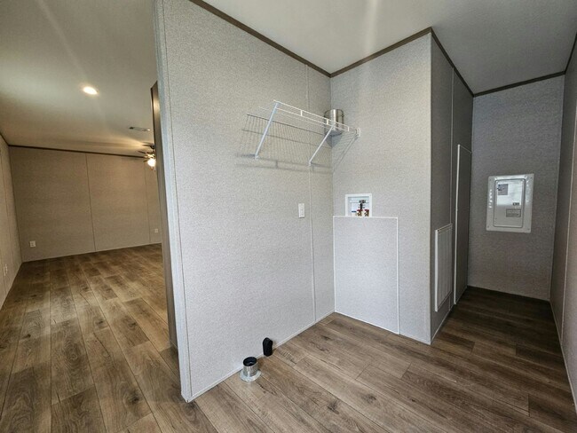 Foto del edificio - 518 Suwanee Dr
