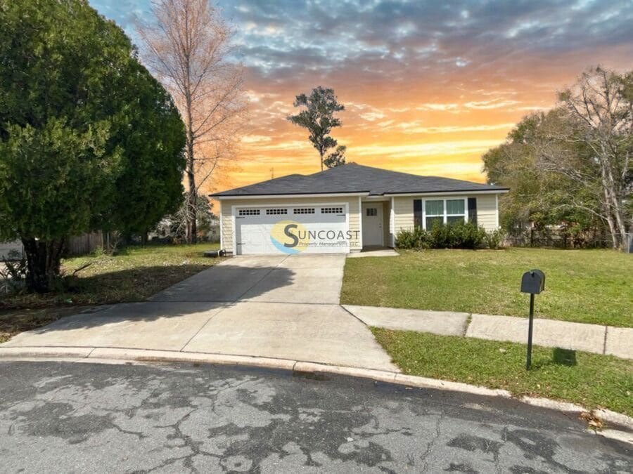 Primary Photo - Gorgeous 4BR/2BA for Rent!