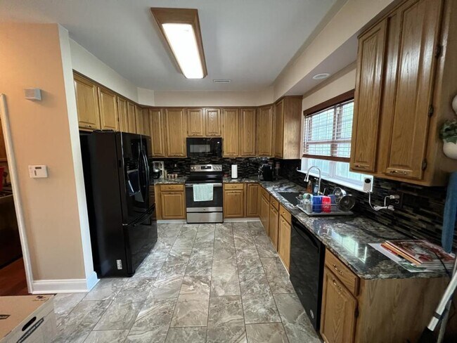Building Photo - 1513 Ringe Dr