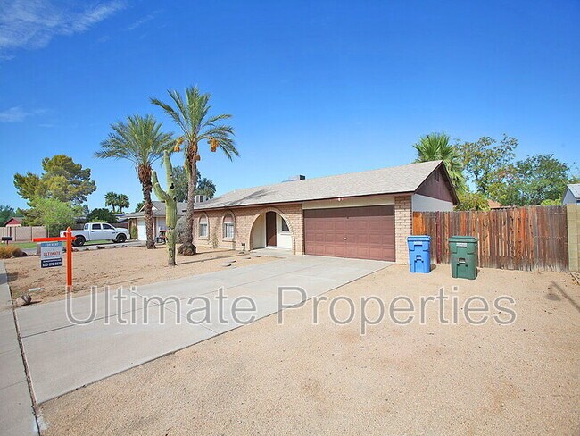 Building Photo - 16022 N 30th Ave