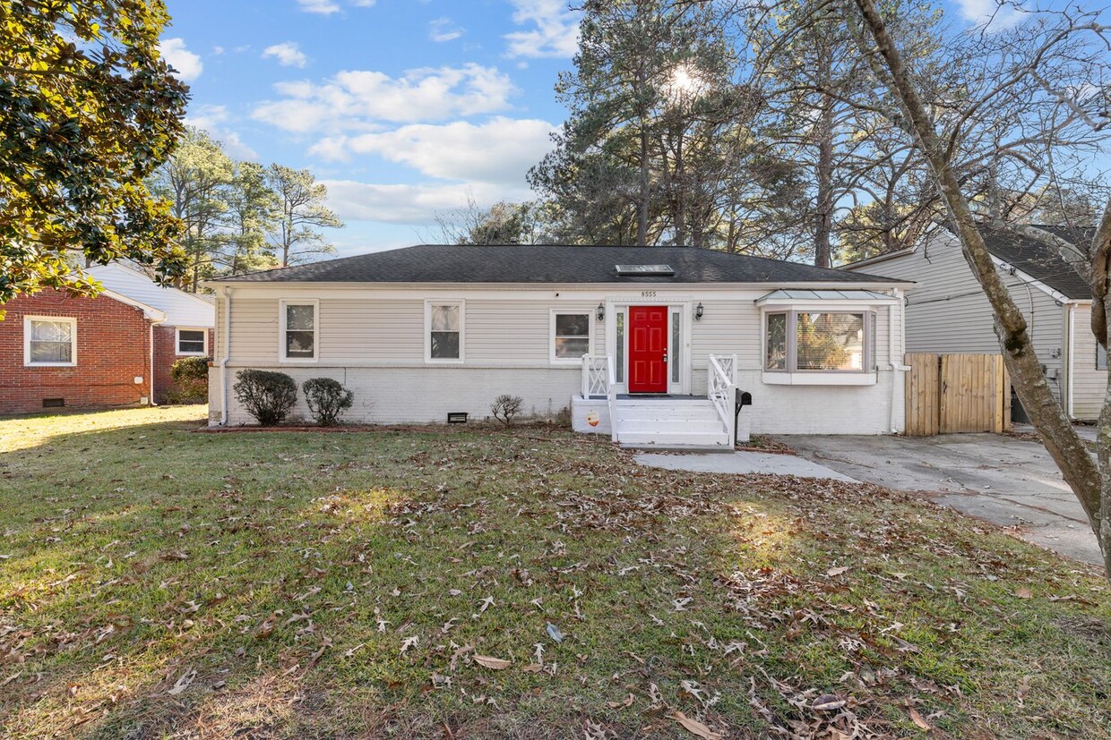 Primary Photo - Charming Renovated 3-Bedroom Ranch-Style H...