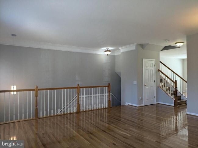 Building Photo - 4016 Timber Oak Trl