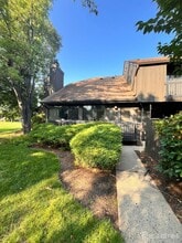 Building Photo - 15 Westgate Dr