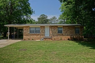 Building Photo - 3202 Berkley St SW