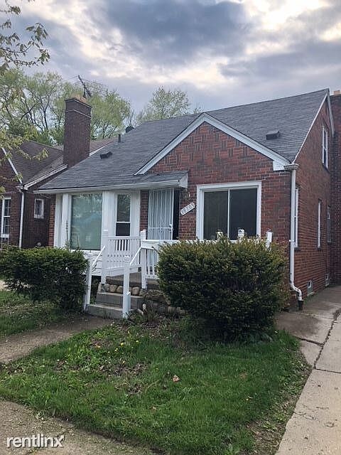 3 Br 1 Bath House 18703 Barlow St House For Rent In Detroit